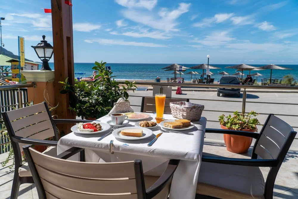 Athina Hotel