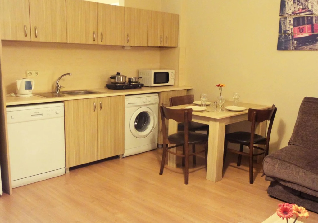 Atrium Suites