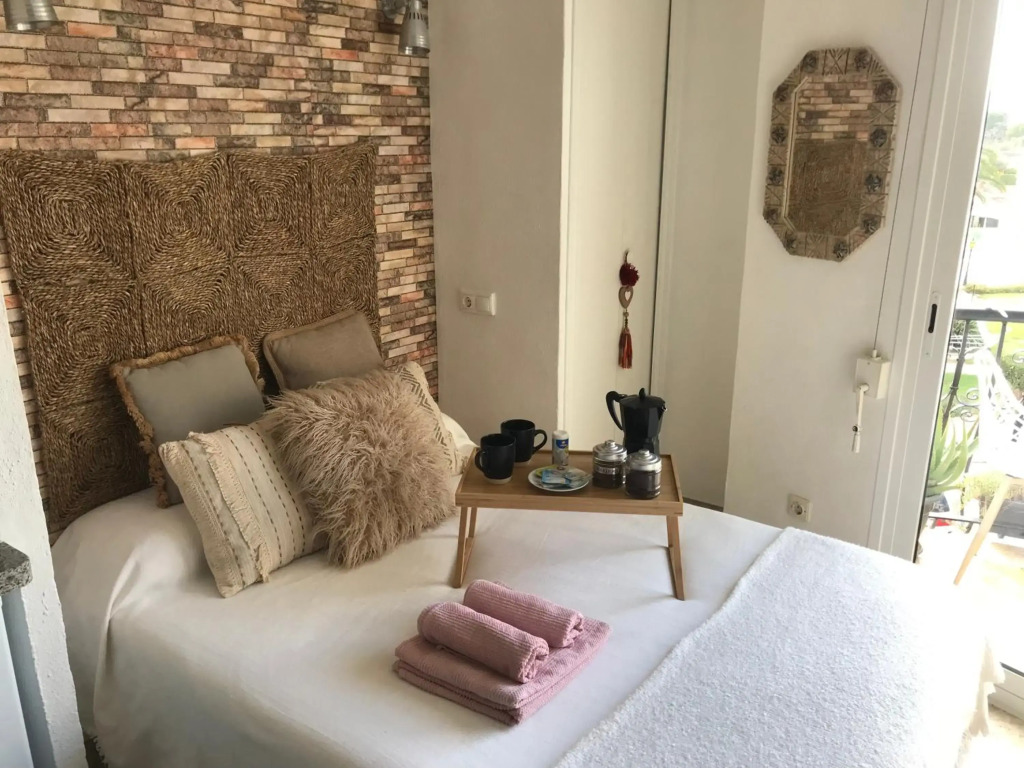 Estudio en Dénia con piscina y wifi privada, a 100 m del mar
