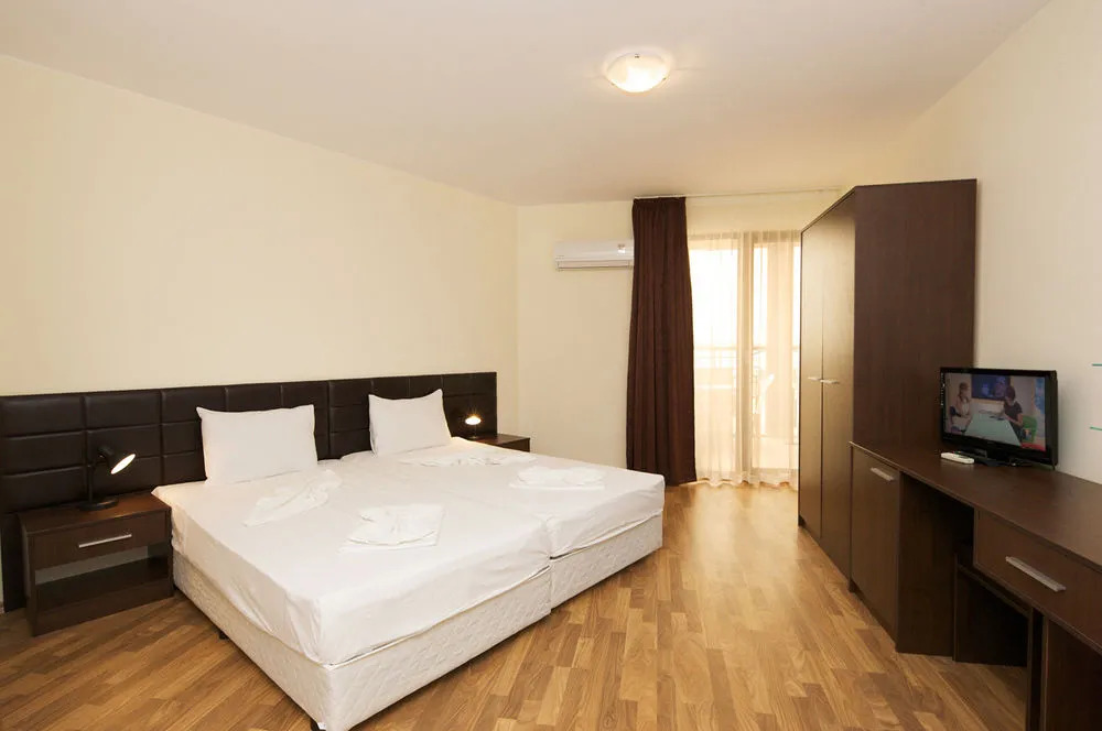 Golden Beach Hotel
