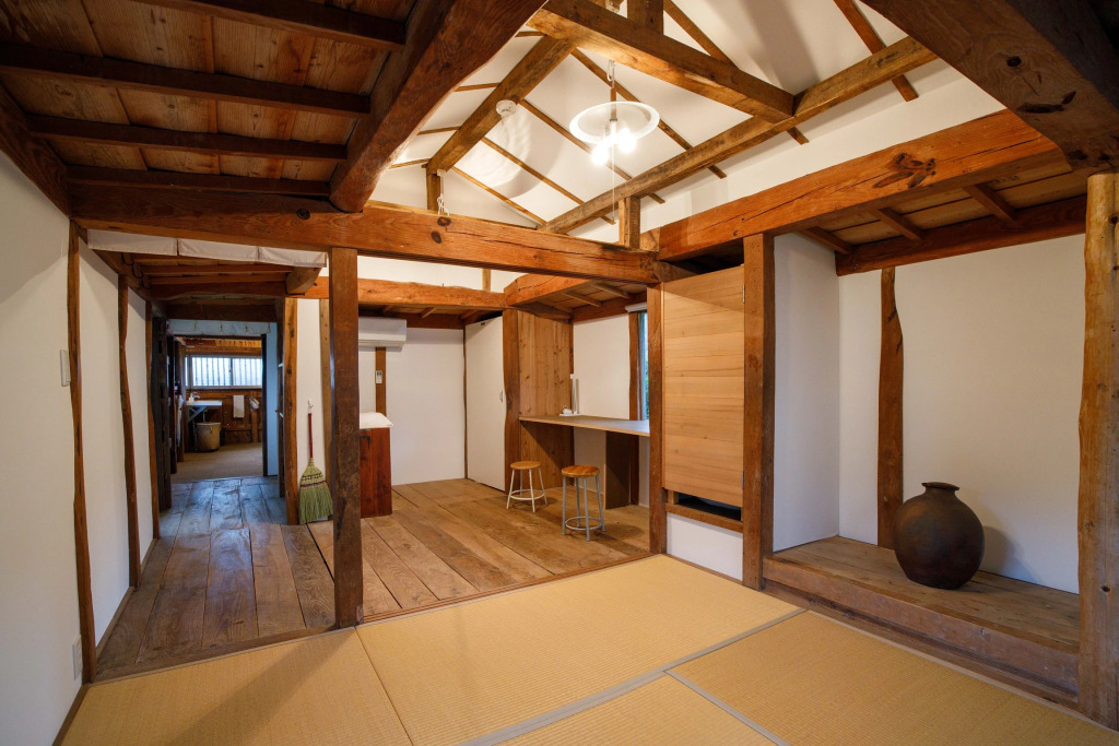 Denpaku Beach View Roof (Kakeromajima)