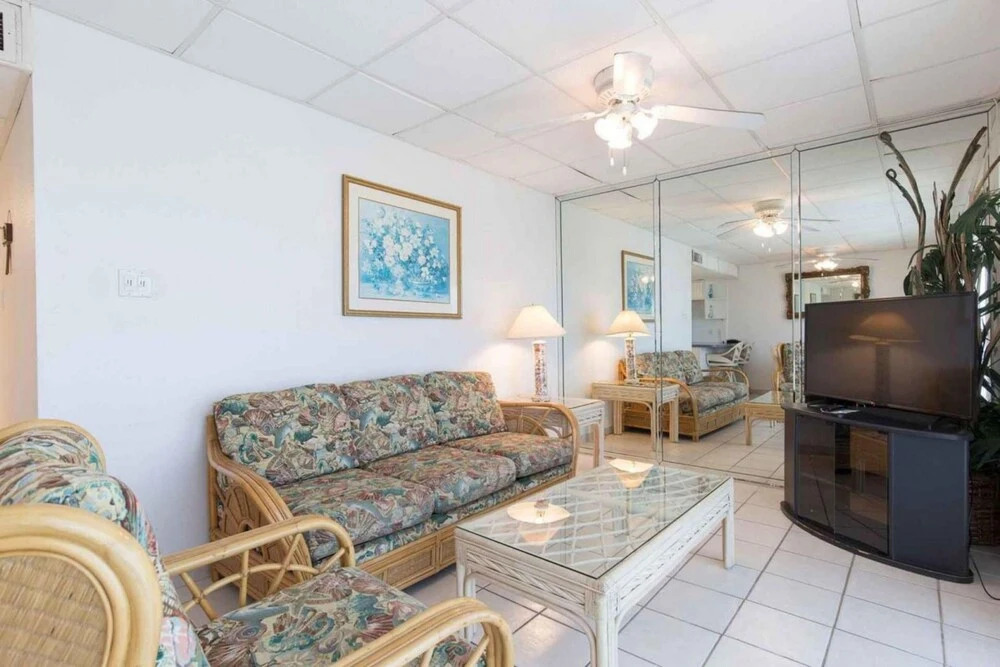 Aquarius Condominium 602