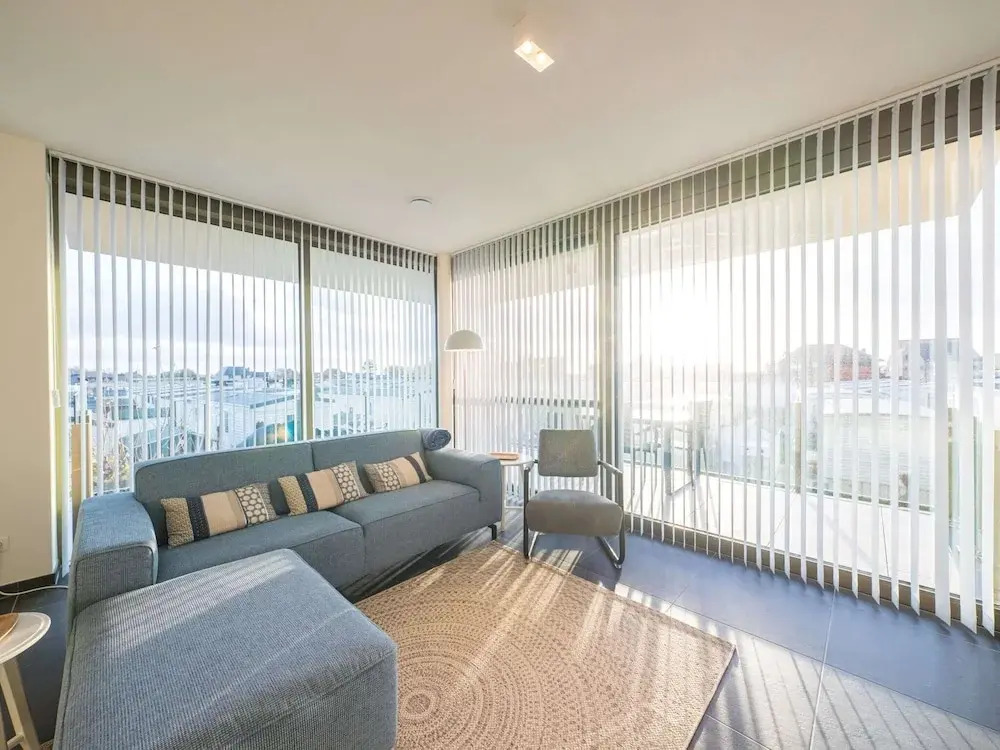 Spacious Apartment With Sunny Terrace