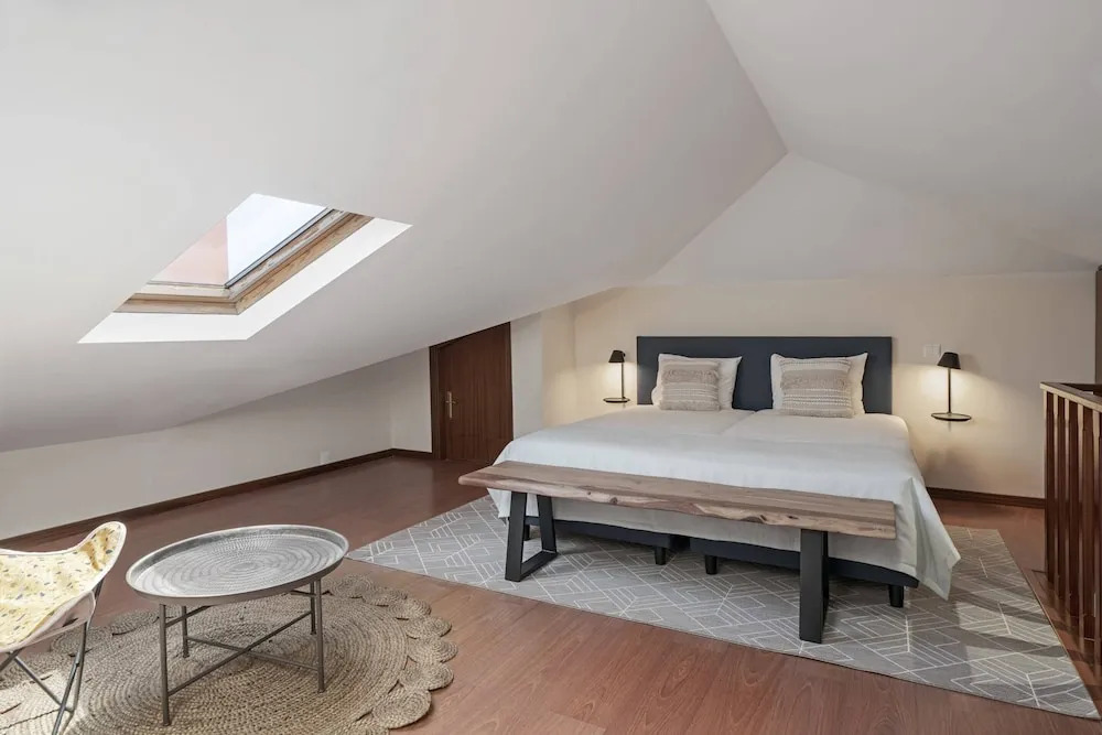 Duplex With sea View, Reis Magos V