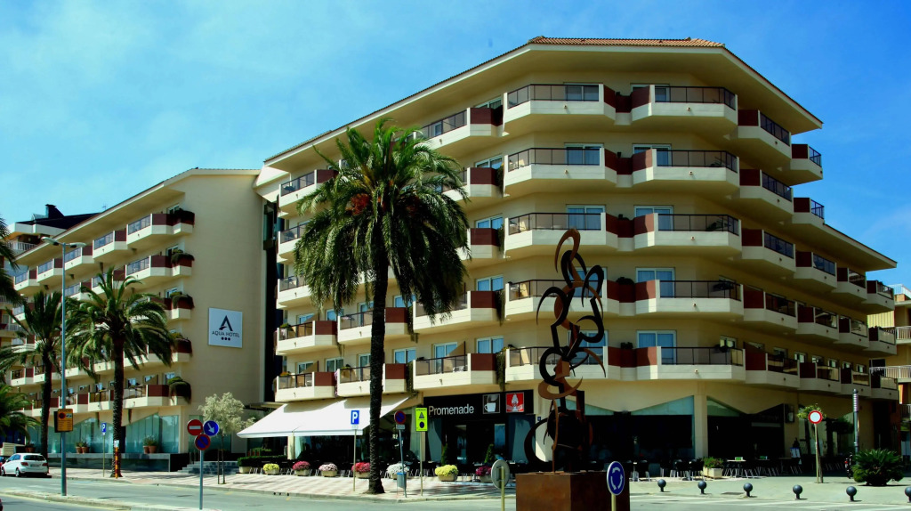 AQUA Hotel Promenade & Spa 4Sup