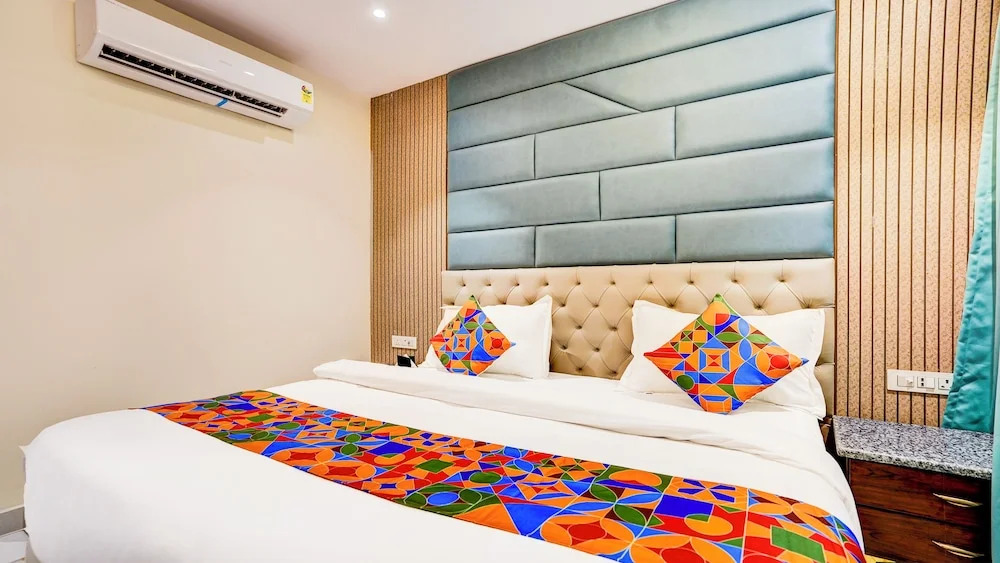 FabHotel D2