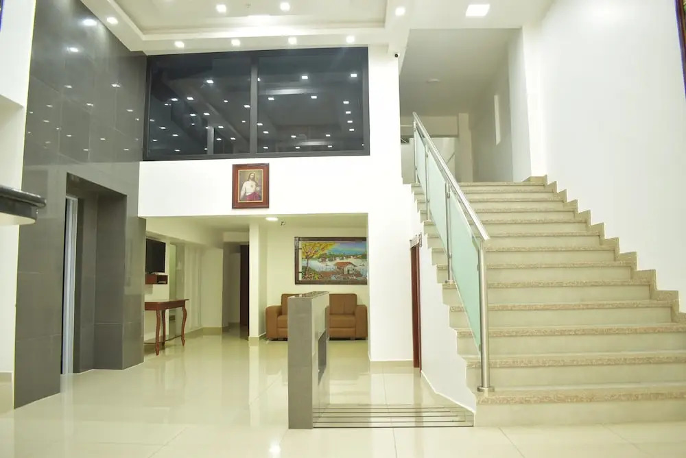 Fortune Hotel