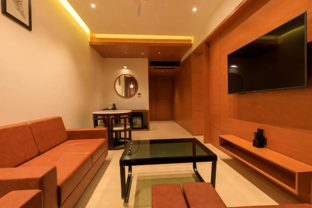 Lords Eco Inn Jamnagar - Apple Gate