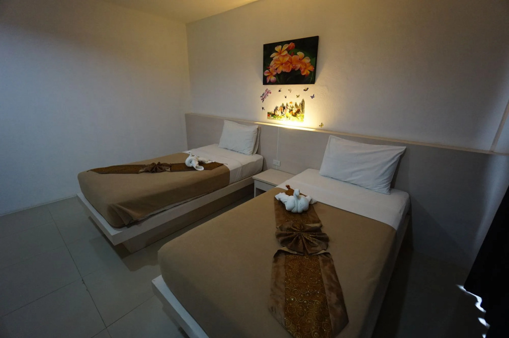 Phuthara Hostel
