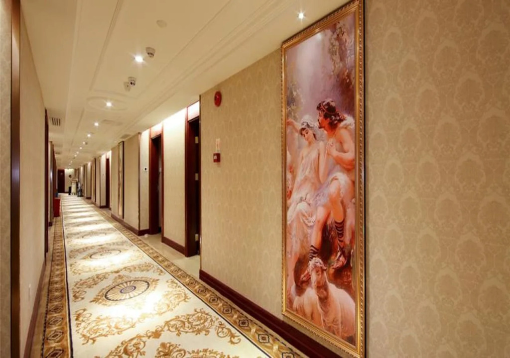 Vienna Hotel Shenzhen International
