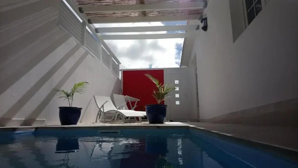 Gite Grenadille Martinique piscine privée, résidence naturiste