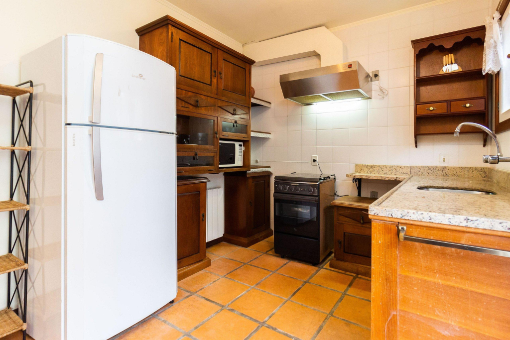 Casa 3 Quartos Condomínio Lage de Pedra