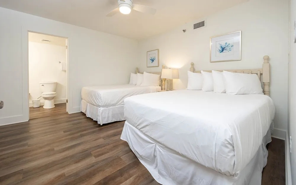 Phoenix East 2 2104 2 Bedroom Condo
