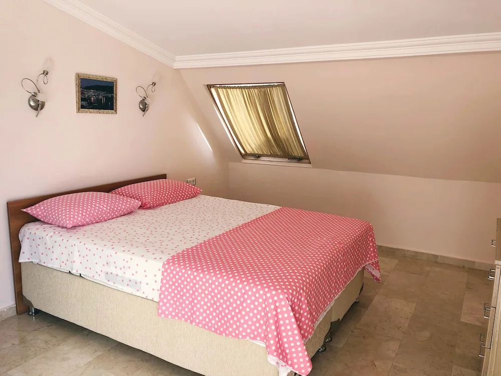Fantastic 4 bedroom Lux Villa