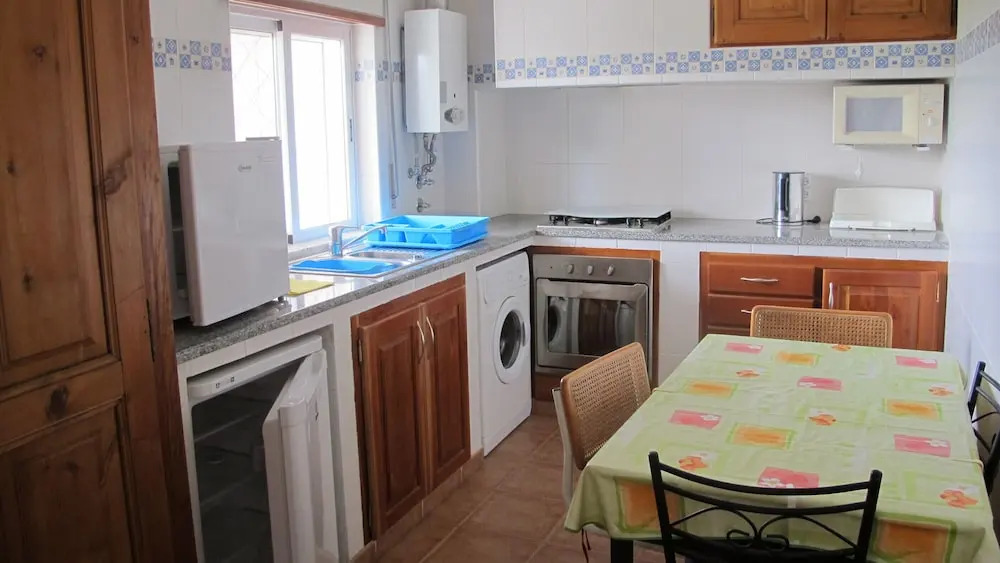 Apartment Praia Lota, w Pool, Wifi, sea View, Close to Beach, dog Friendly