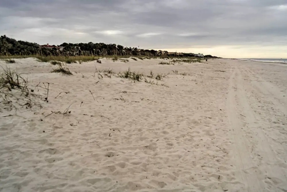 Walk to Folly Field Beach: Hilton Head Condo