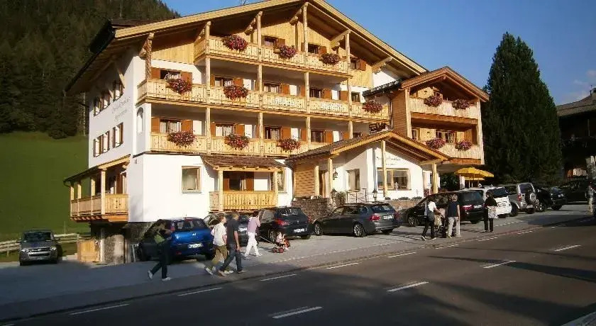 Monti Pallidi B&B Apartments