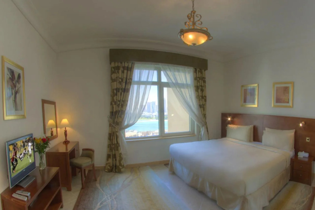Апарт-отель Royal Club at Palm Jumeirah