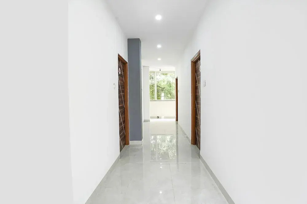 Fabhotel Grand Imperial