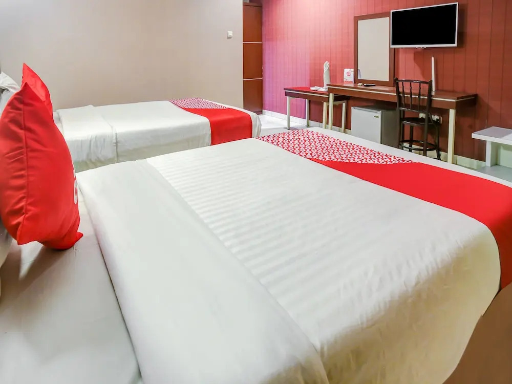 Urbanview Hotel Sayang Makassar by RedDoorz