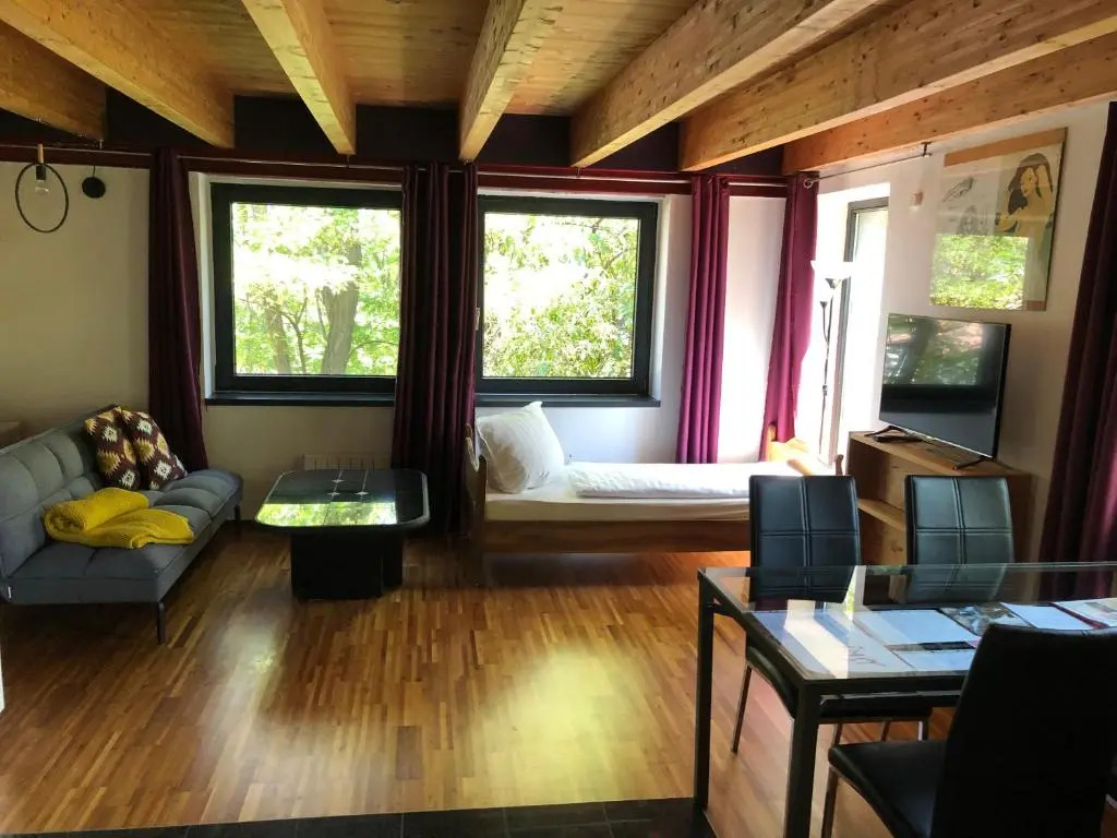 FLATS 2 RENT