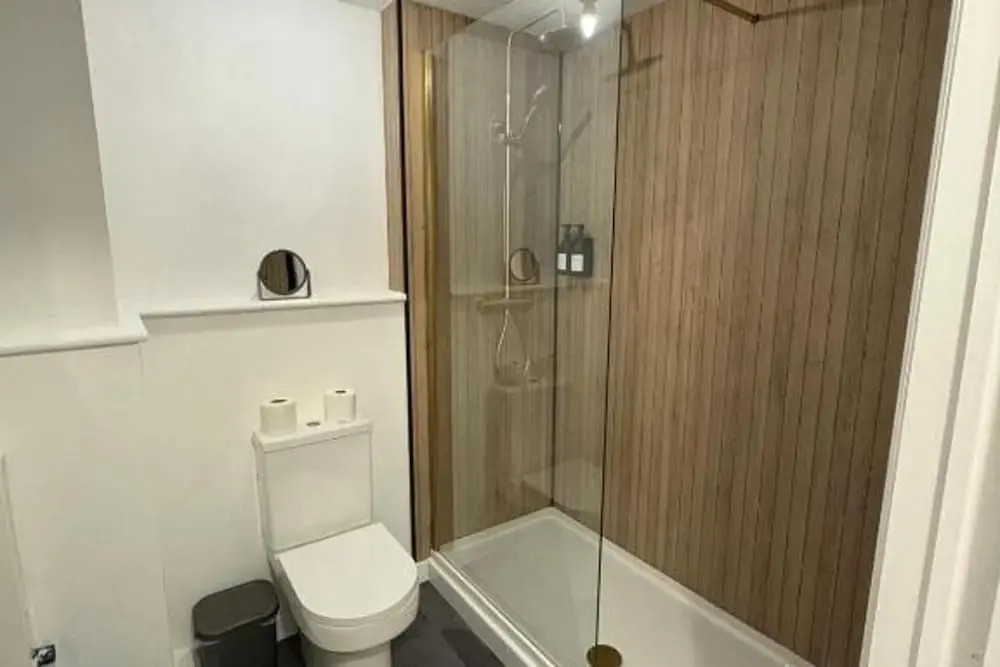 2 Bed-sleeps 3-parking-town Centre