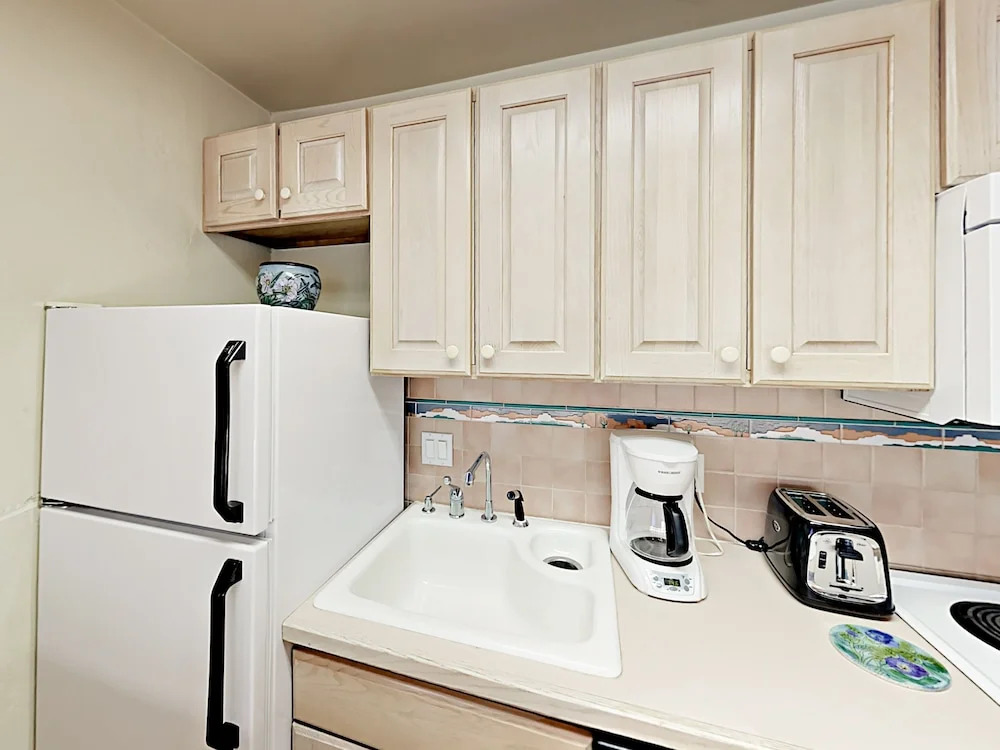 150 Carriage Condo by RedAwning