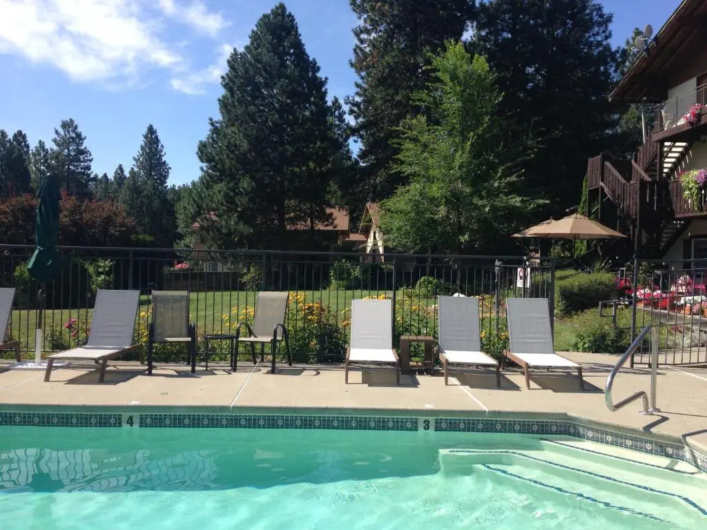 Blue Elk Inn