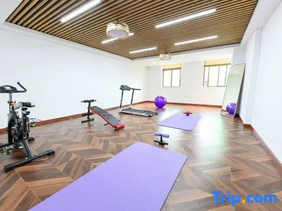 Shantou Kaiqinwan Hotel Apartment (Shantou High Speed Railway Station Xinxi Branch)