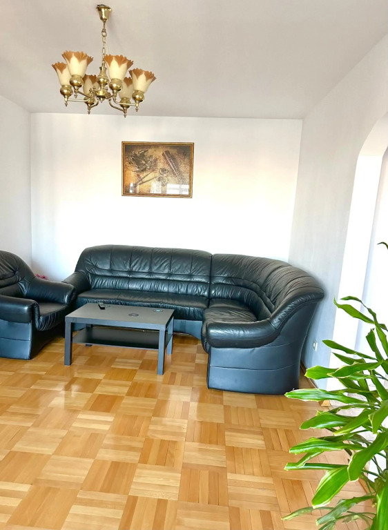 Vintage Bucharest apartment