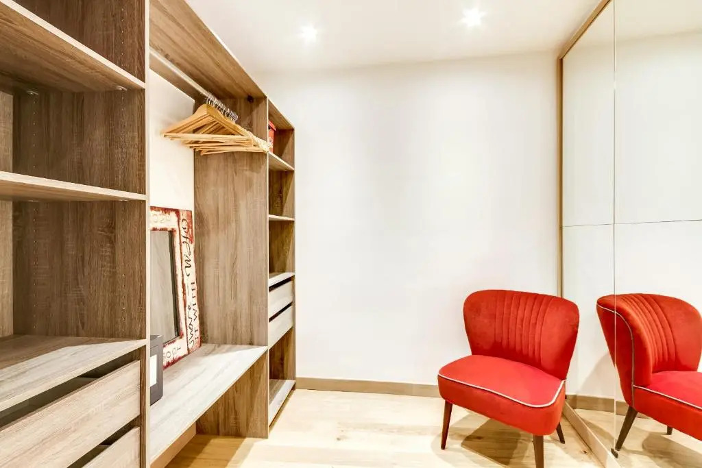 Augustins III - Family Apartment, Riverside Paris