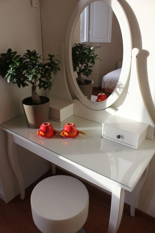 Superior Relais FCollection Temple View