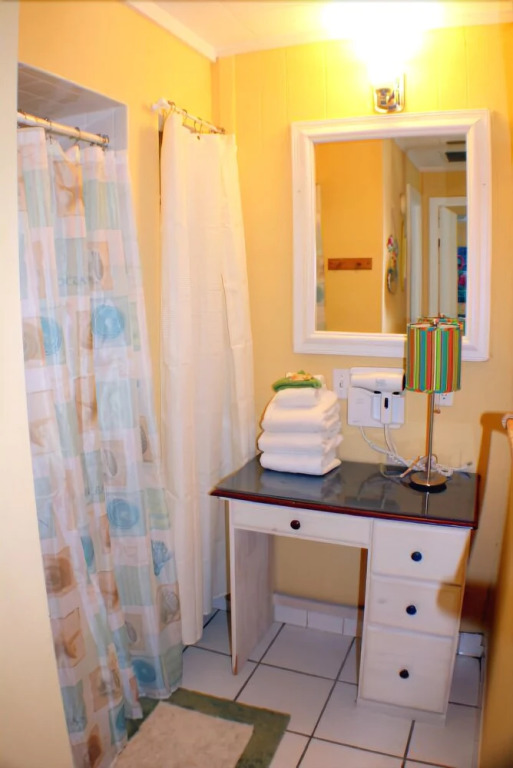Palm Cottage #5512 1 Bedroom 1 Bathroom Home