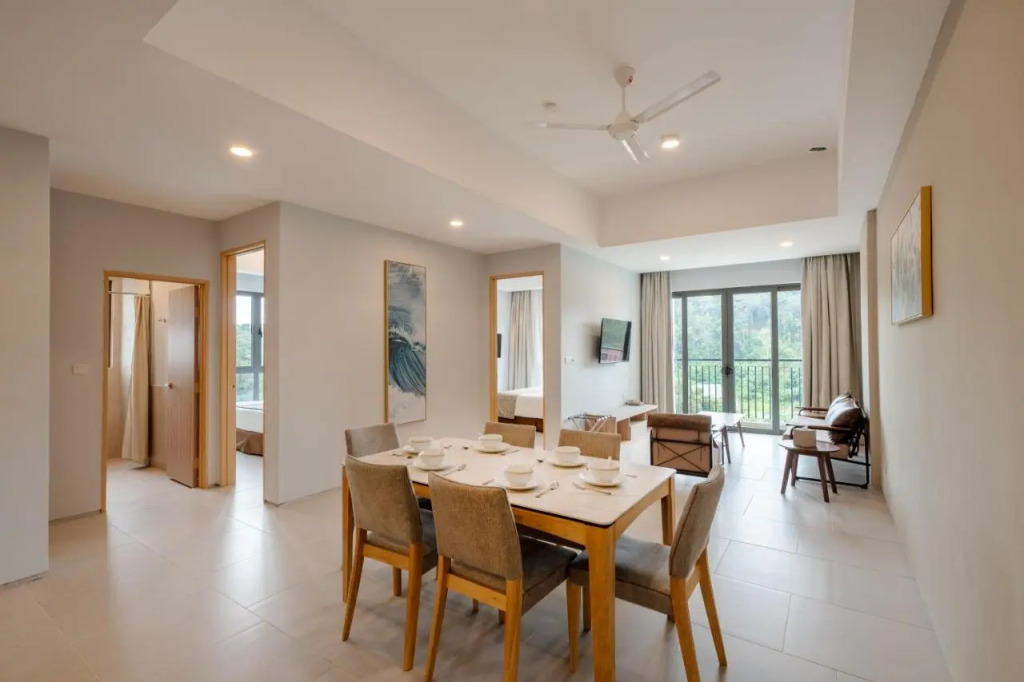 Zenith Suites Cameron