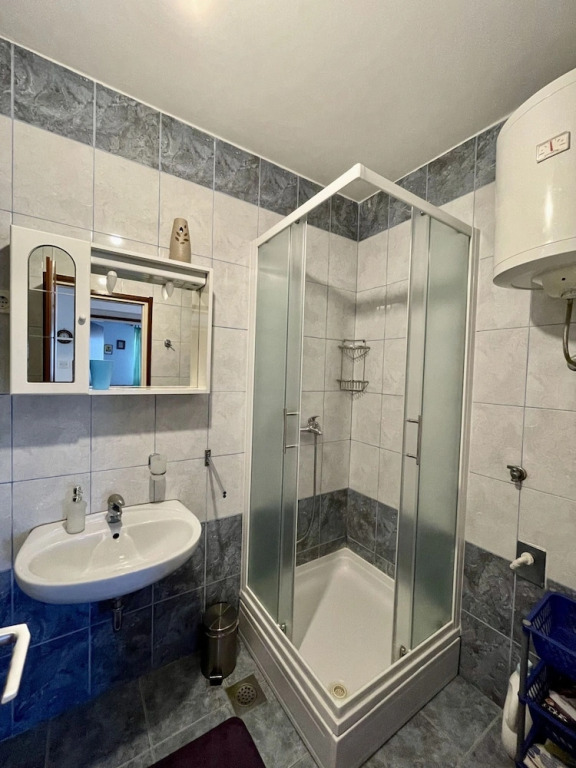 Apartments Veli Rat