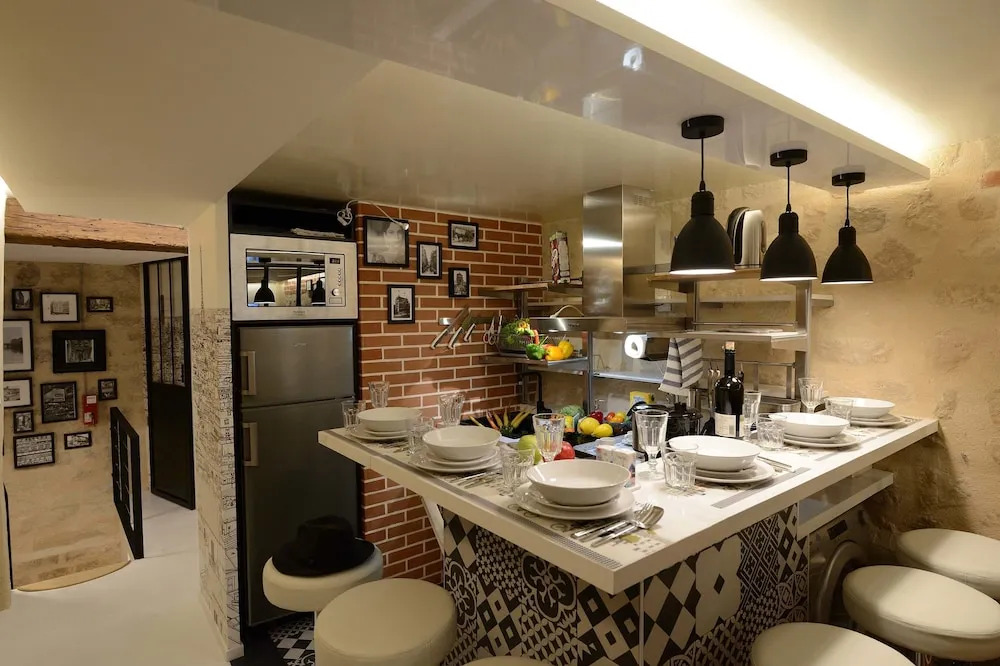 Loft Basfour by Patios du Marais