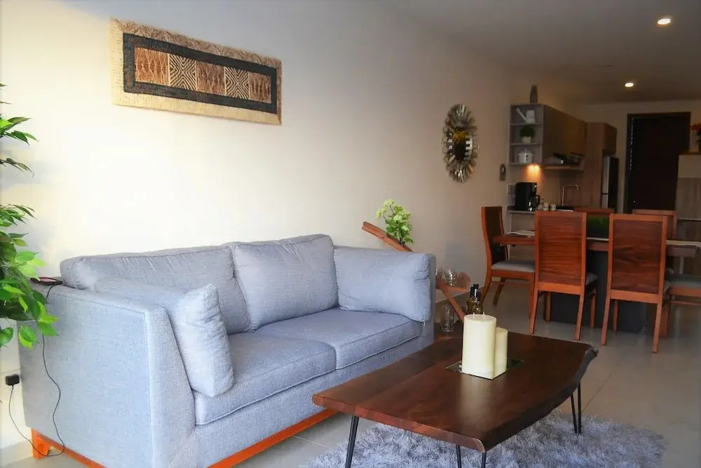 Condo Niza 266 by MDR