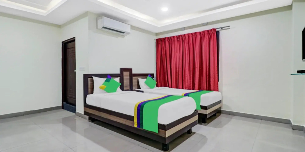 FabHotel Bharini Electronic City