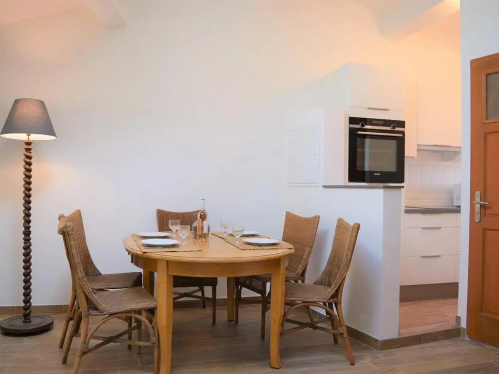 Appartement Bormes-les-Mimosas, 2 pièces, 4 personnes - FR-1-251-311