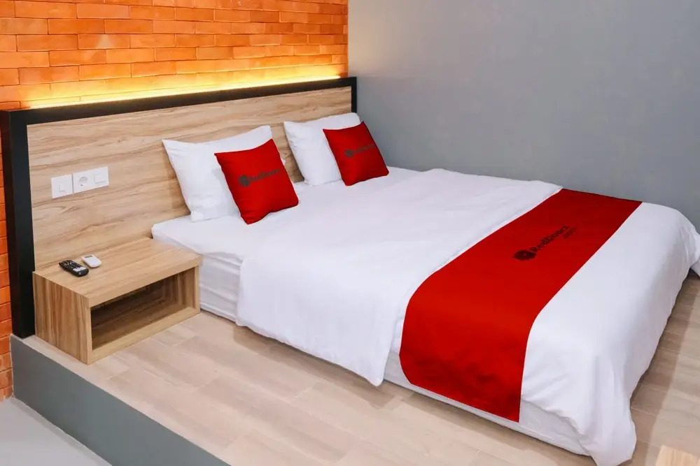 RedDoorz at Hotel DPraya Pati