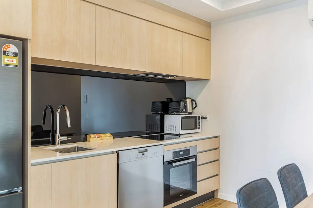 Relaxing Apt. Steps from Eden Park | Zodiak Stays