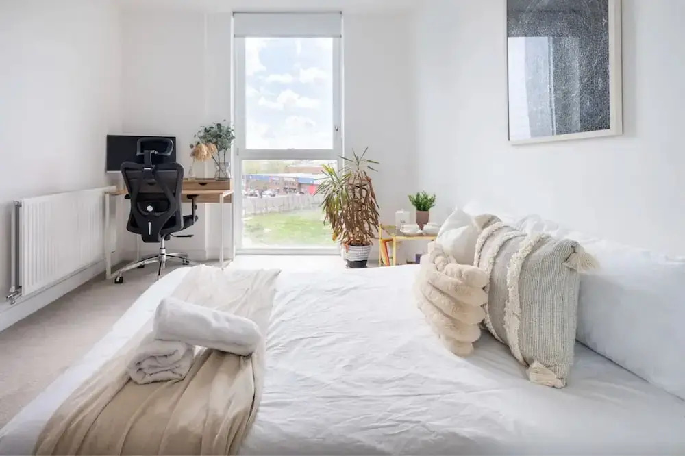Stylish London Flat - Private Terrace - City View