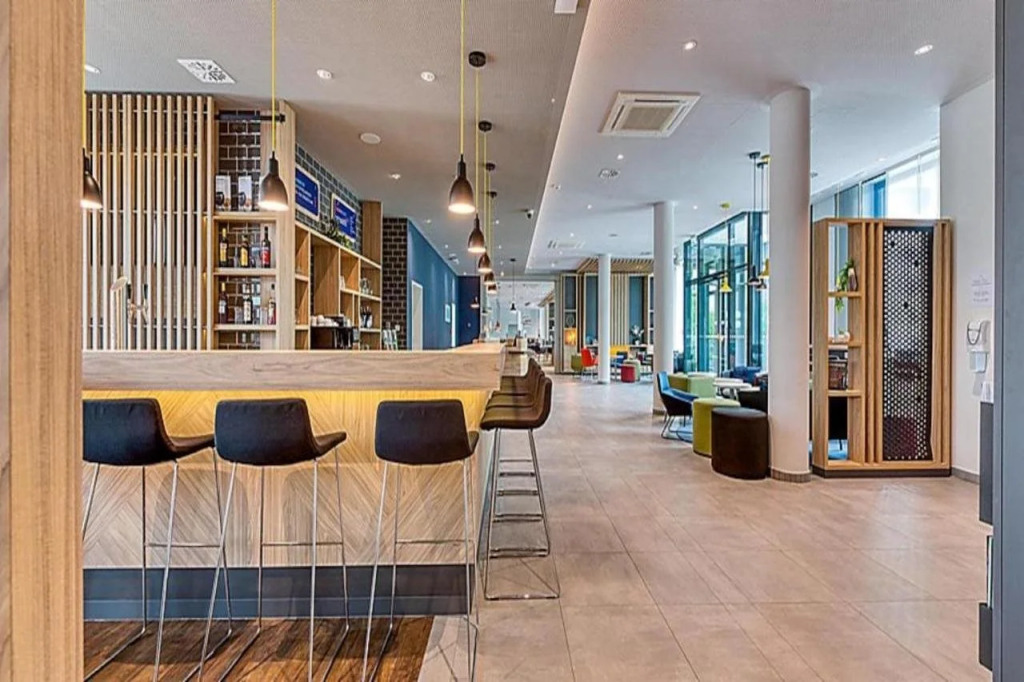 Holiday Inn Express Cambridge West - Cambourne by IHG