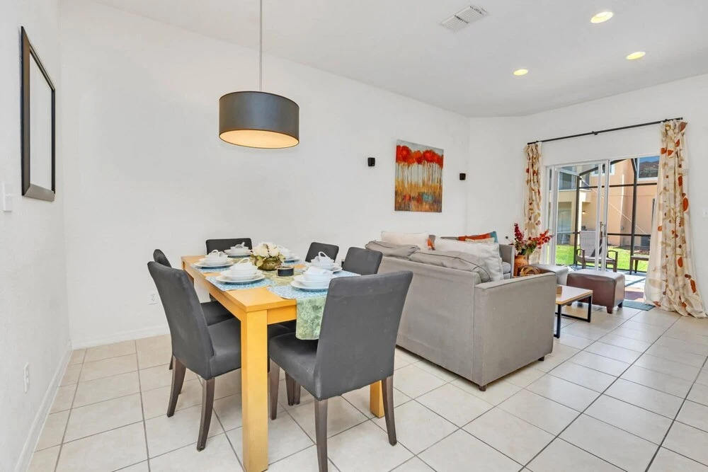 4BR Townhome With Resort Access - Near Disney