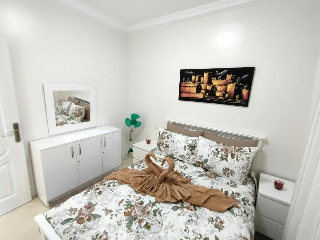 Brand New 3 Bed Apartment-Beach 8 mins-Moujahidine