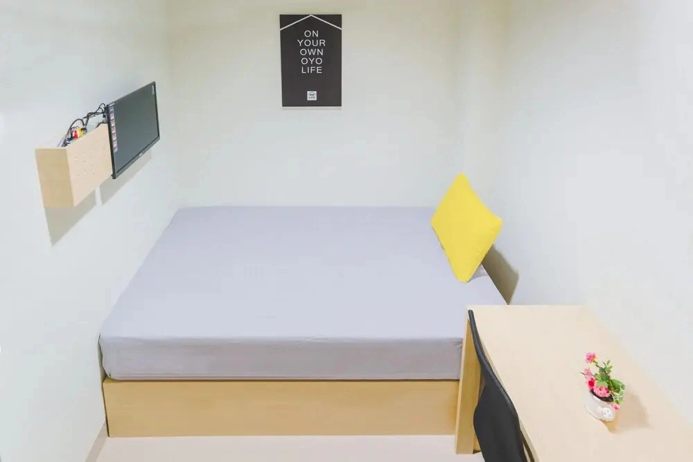 OYO Life 1830 Mandala Residence