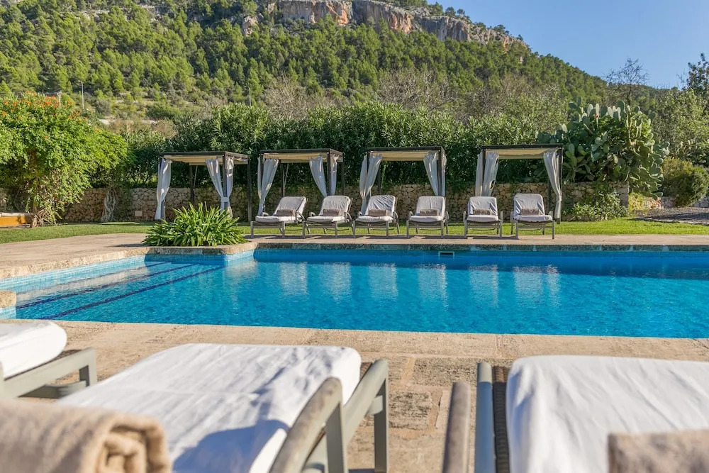 Historical house Mallorca pool wifi aircon/heat