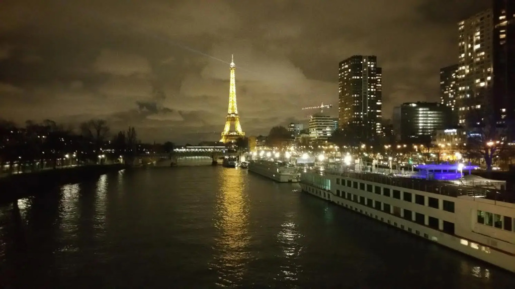 Eiffel Kennedy