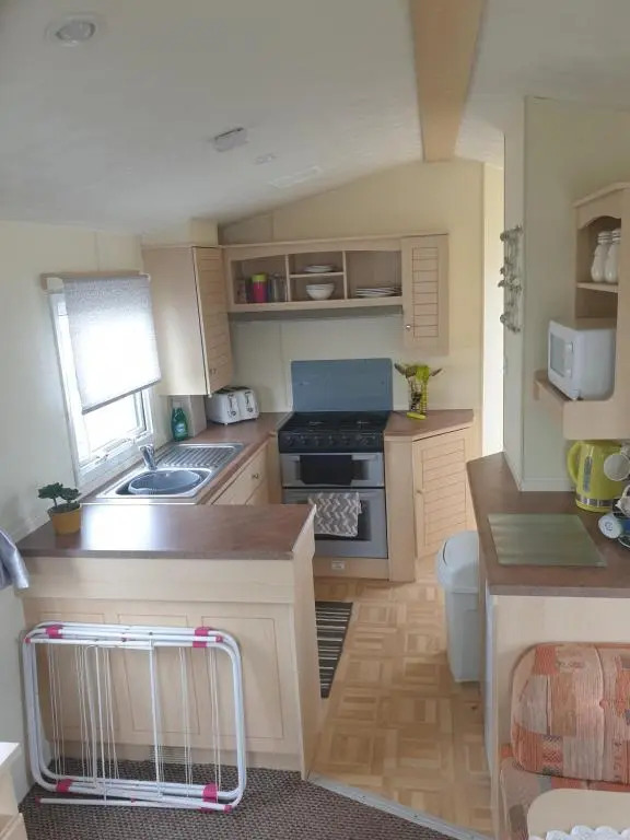 4 BERTH CARAVAN SILVER BEACH INGOLDMELLS number 90