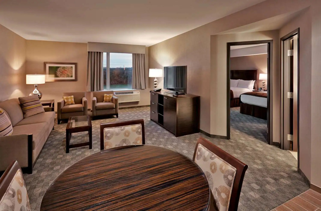 DoubleTree by Hilton Lawrenceburg